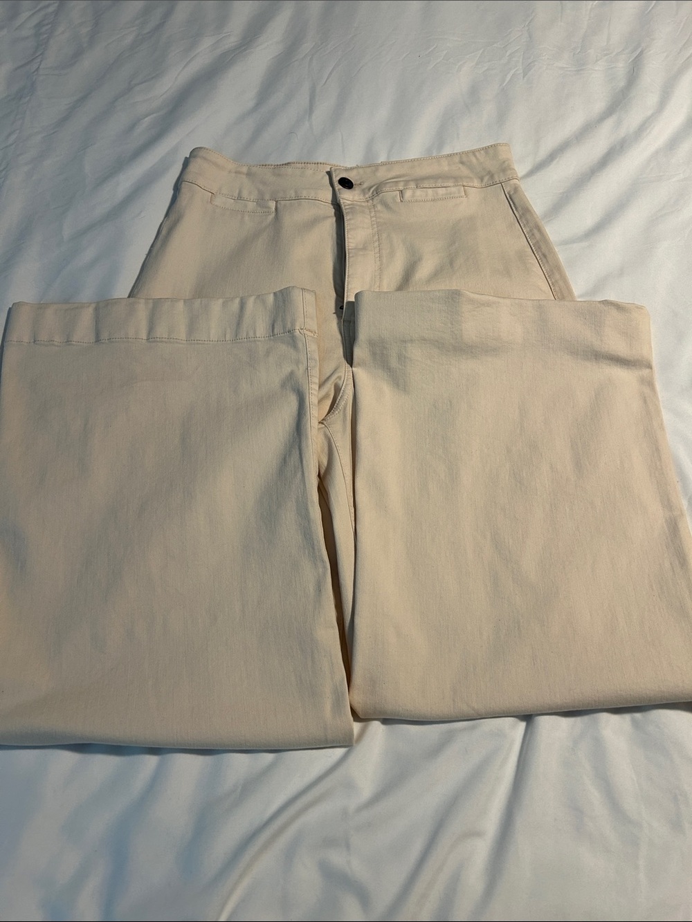 LC Lauren Conrad Cream Straight Jeans